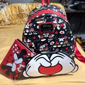 Loungefly MickeyMinnie Heart Hands Mini Backpack